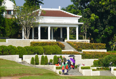 Ziarah di San Diego Hills